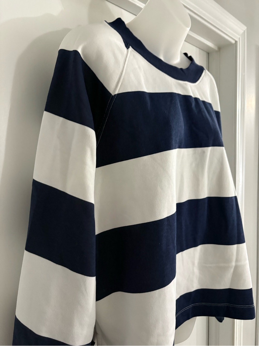 Classic Navy and White Striped Crewneck Sweatshirt Nautical Size L NWOT